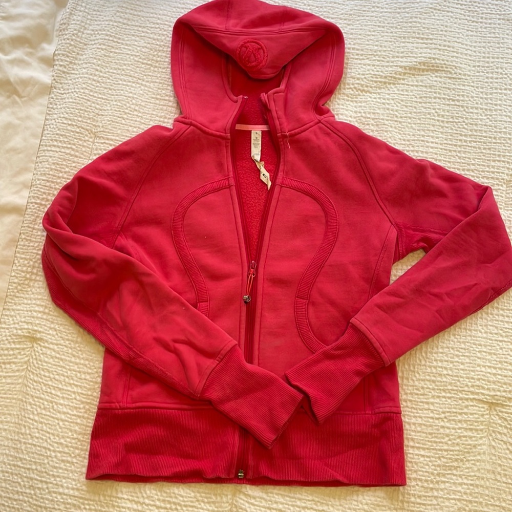 Lululemon Scuba Pink Hooded Jacket, 6 (USED)
